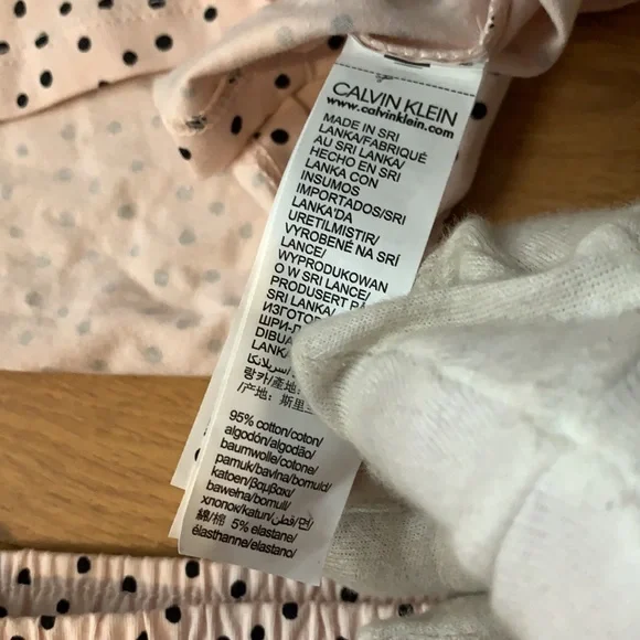 NWT Calvin Klein 2-Piece Pajama Set (Polka Dot Print), Medium, Light Pink - Picture 7 of 9